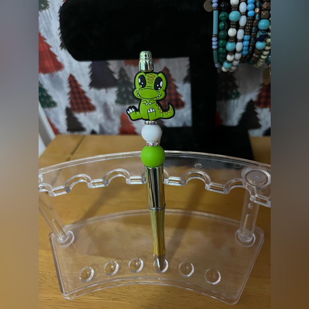 Adorable Hand Beaded Dino Pen 🦕